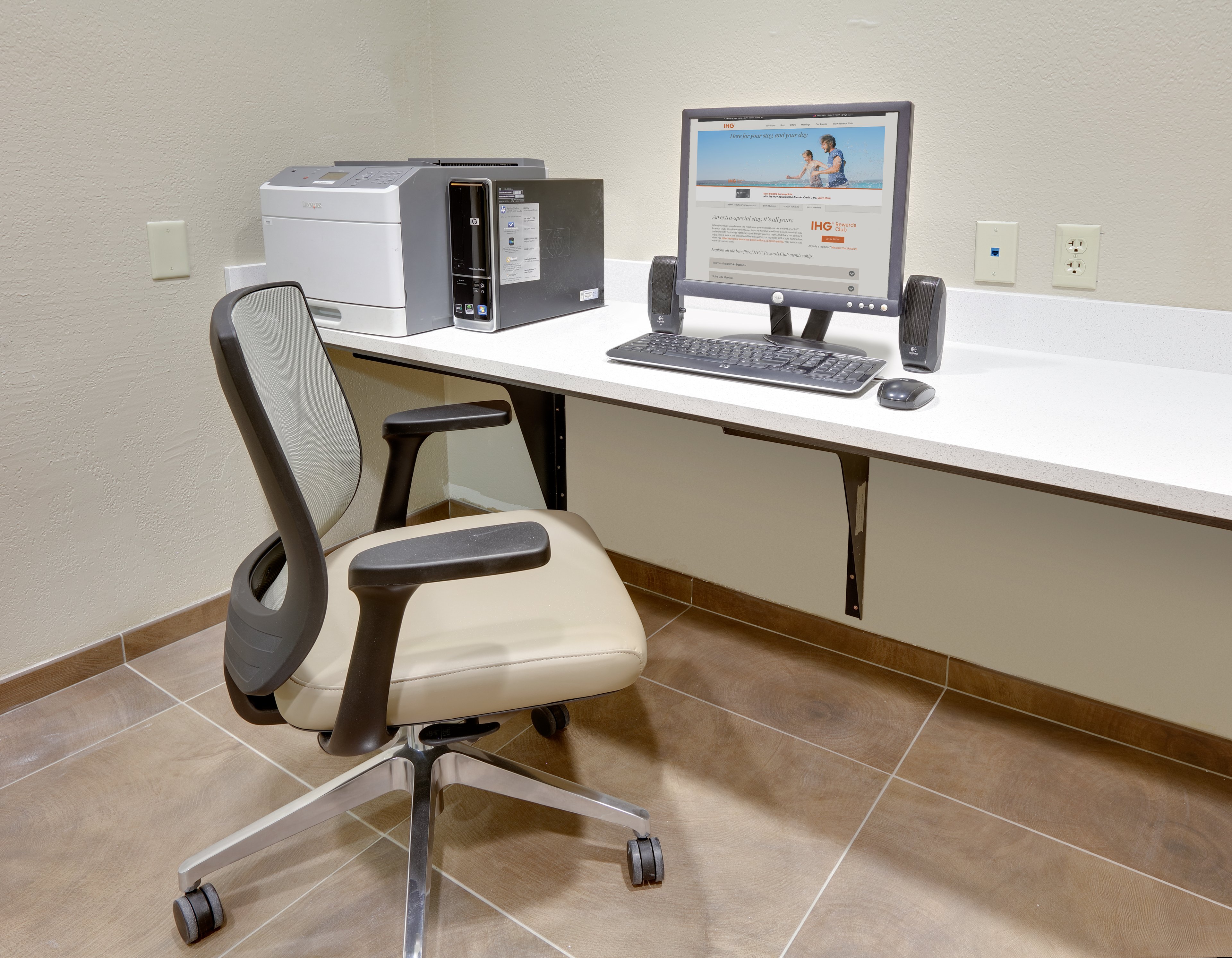 candlewood suites salina by ihg