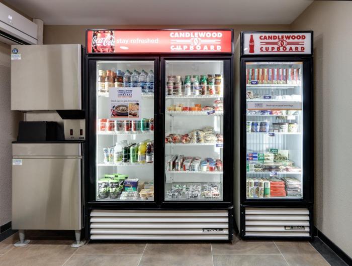 candlewood suites salina by ihg