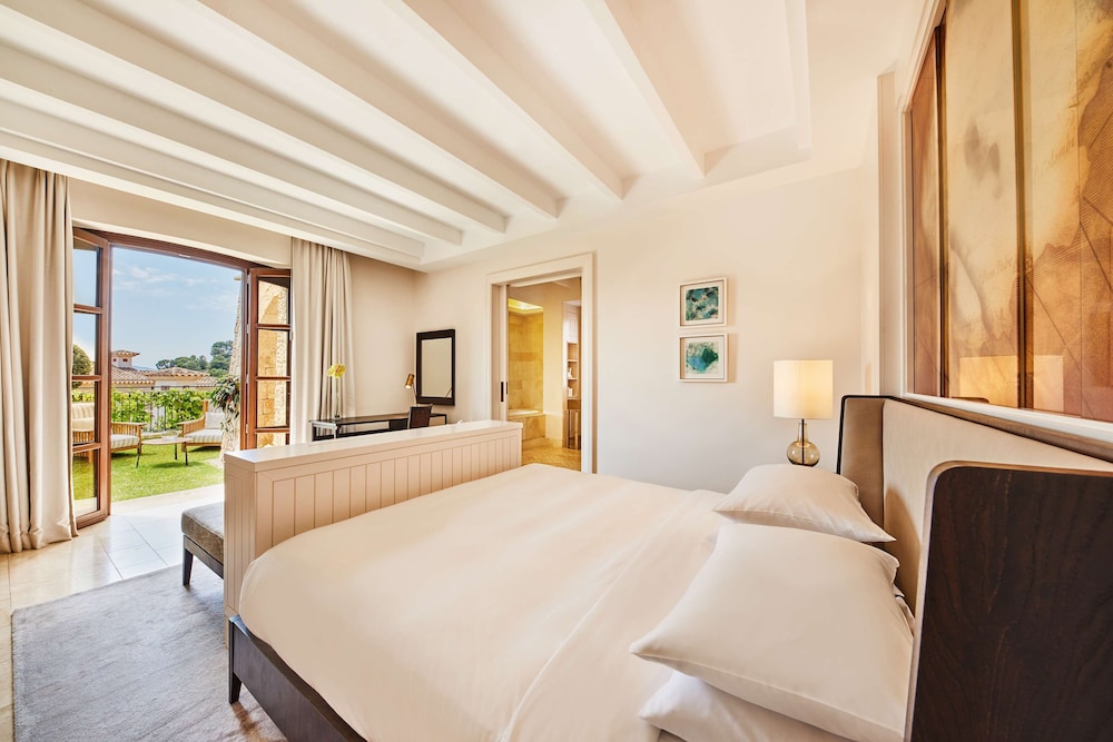 cap vermell grand hotel