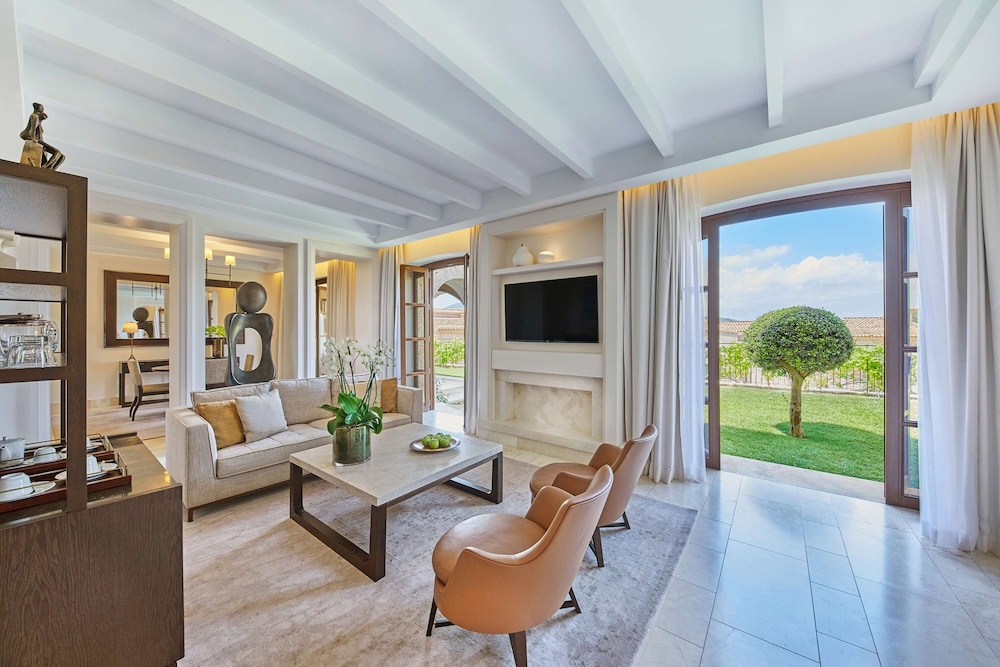 cap vermell grand hotel