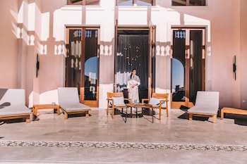 cap vermell grand hotel
