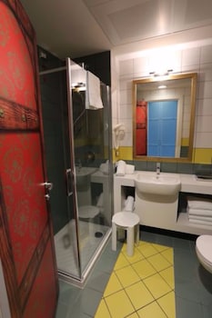 gardaland adventure hotel