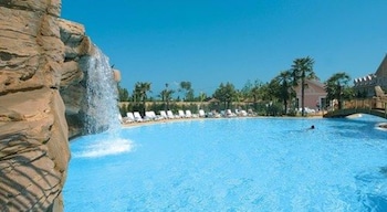 gardaland adventure hotel