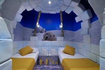 gardaland adventure hotel