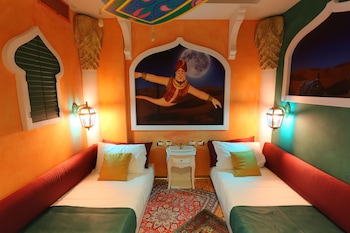 gardaland adventure hotel