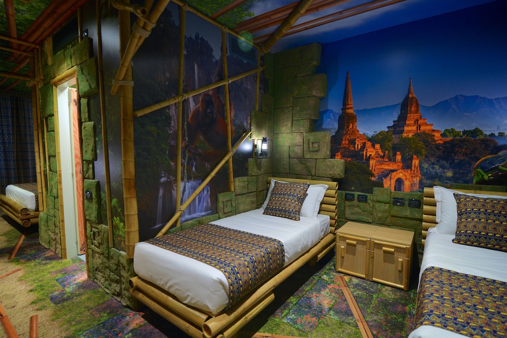 gardaland adventure hotel