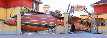 gardaland adventure hotel
