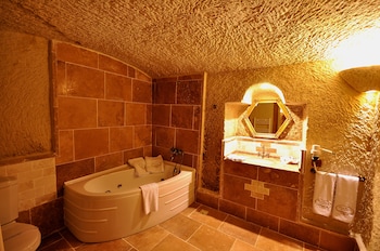 has cave konak