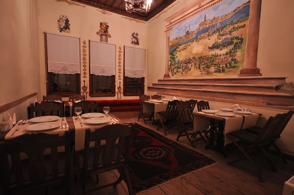 has cave konak