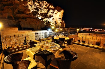has cave konak