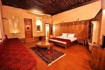has cave konak