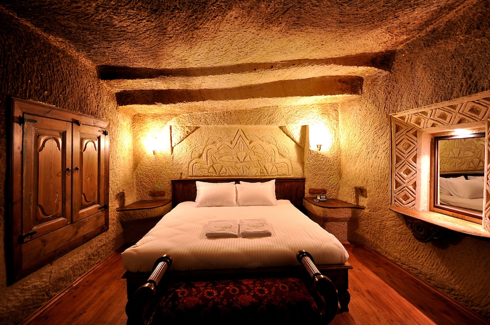 has cave konak