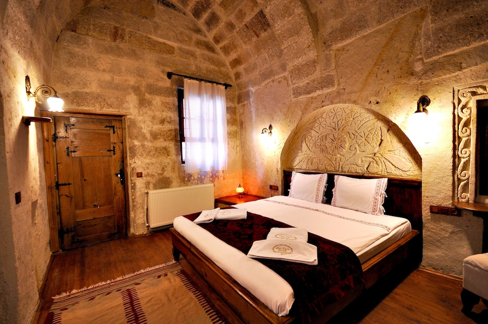 has cave konak