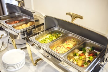 Ambassador Hotel,Dom Druzhby>>Bishkek,4 star