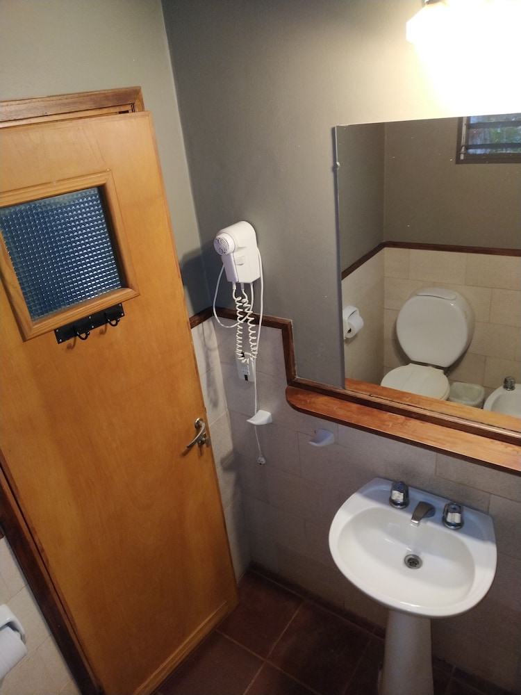 hotel cabanas del parque