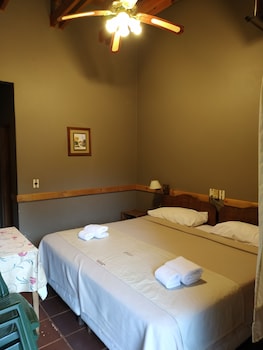 hotel cabanas del parque