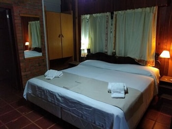 hotel cabanas del parque