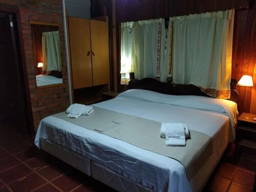 hotel cabanas del parque