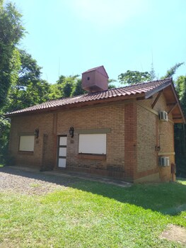 hotel cabanas del parque