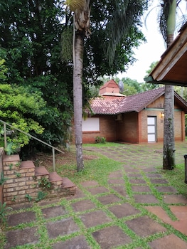 hotel cabanas del parque