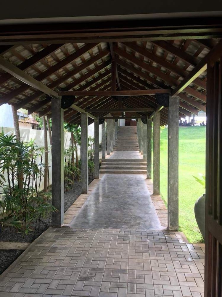 the beach boutique hotel