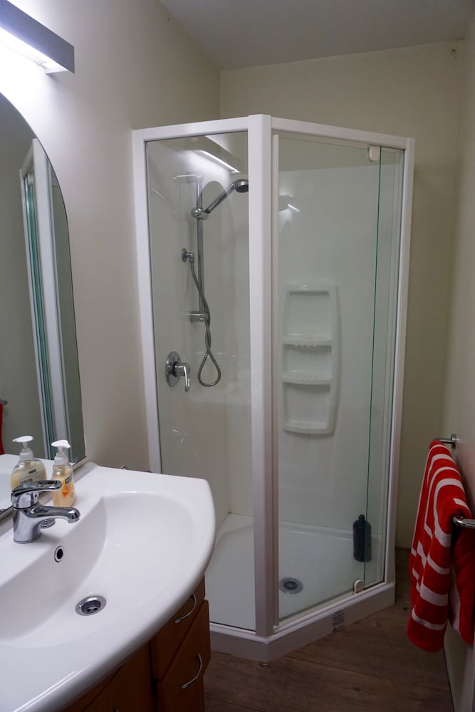 le chalet waiheke apartments