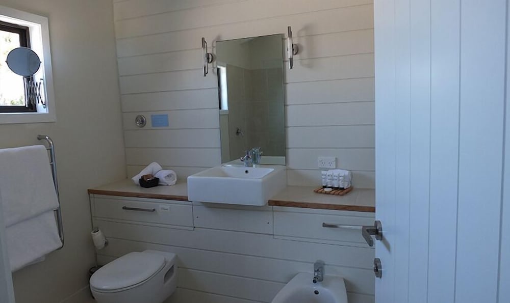 le chalet waiheke apartments