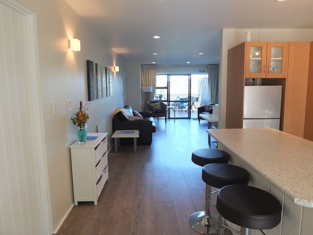 le chalet waiheke apartments