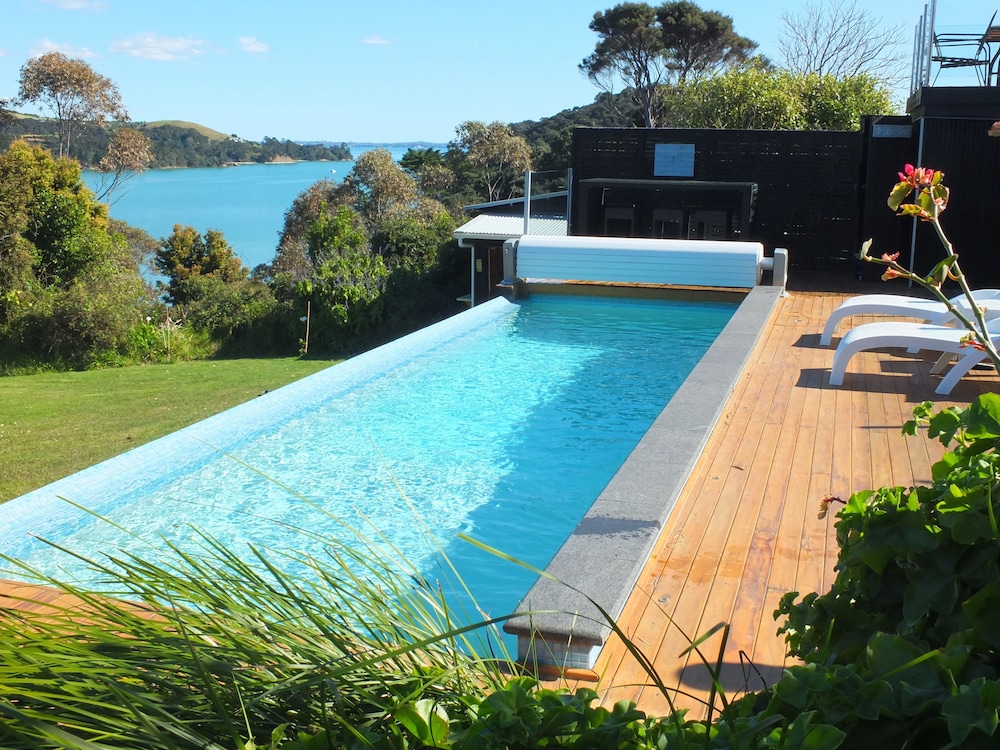 le chalet waiheke apartments