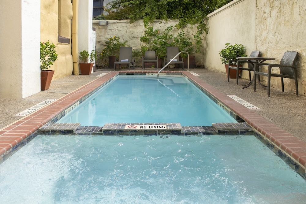 holiday inn express san antonio n riverwalk area by ihg