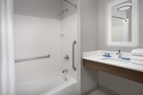 holiday inn express san antonio n riverwalk area by ihg