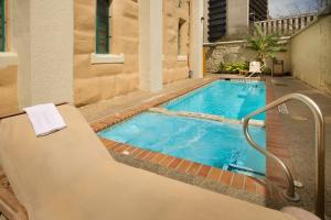 holiday inn express san antonio n riverwalk area by ihg