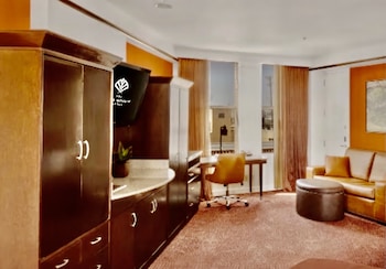 the emily morgan san antonio a doubletree by hilton