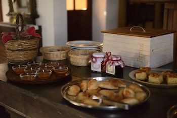 vagia traditional hotel