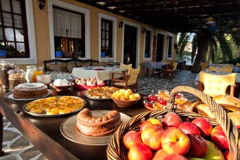 vagia traditional hotel