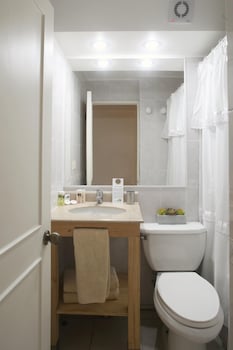 mr mar suites