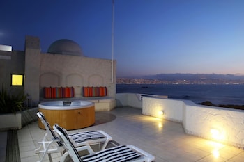 mr mar suites
