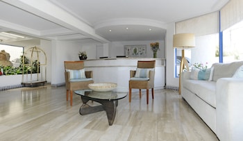 mr mar suites