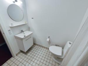 r nnes hotel