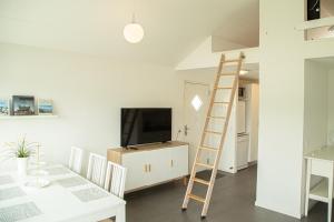 r nnes hotel