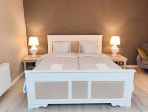 r nnes hotel