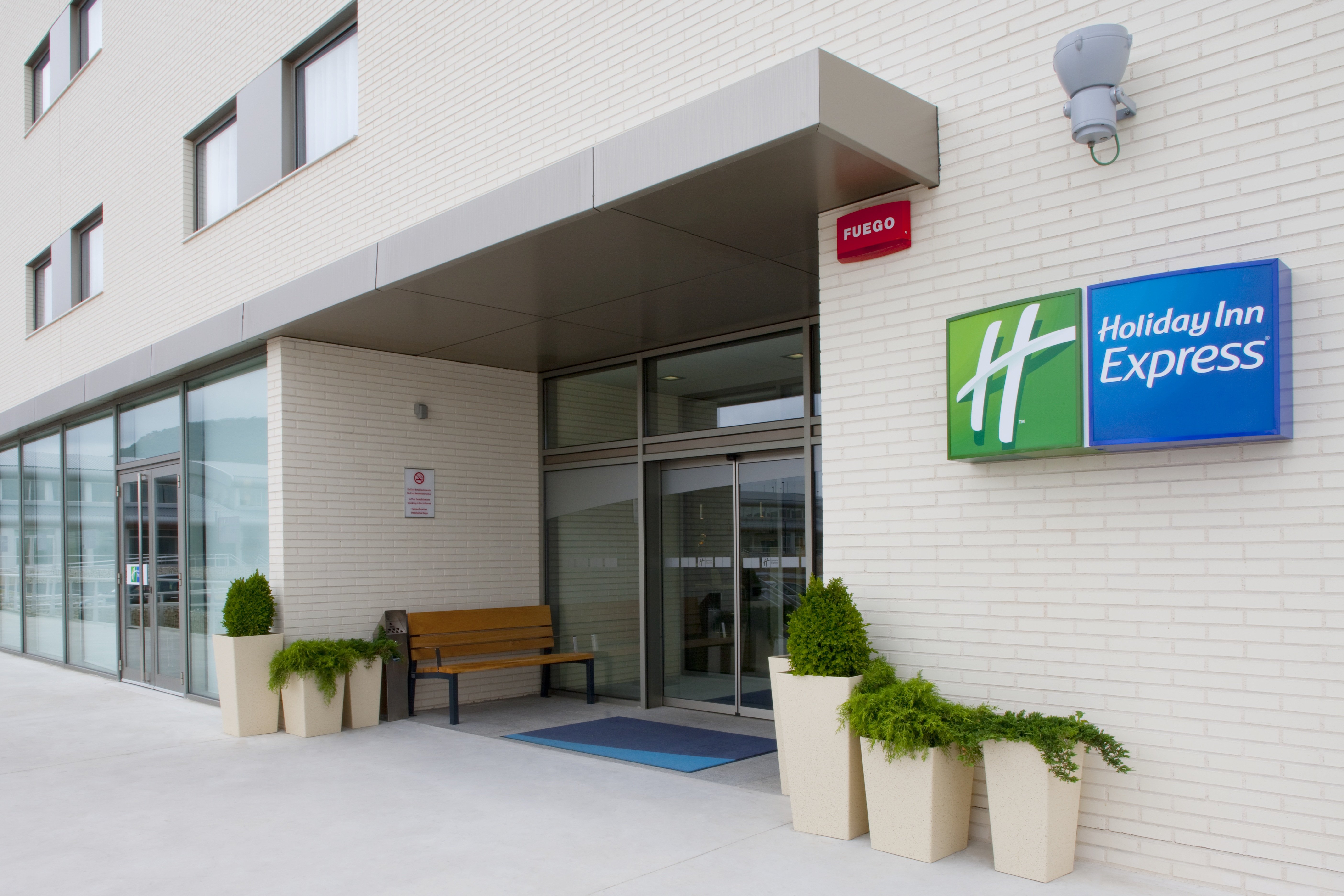 holiday inn express vitoria by ihg