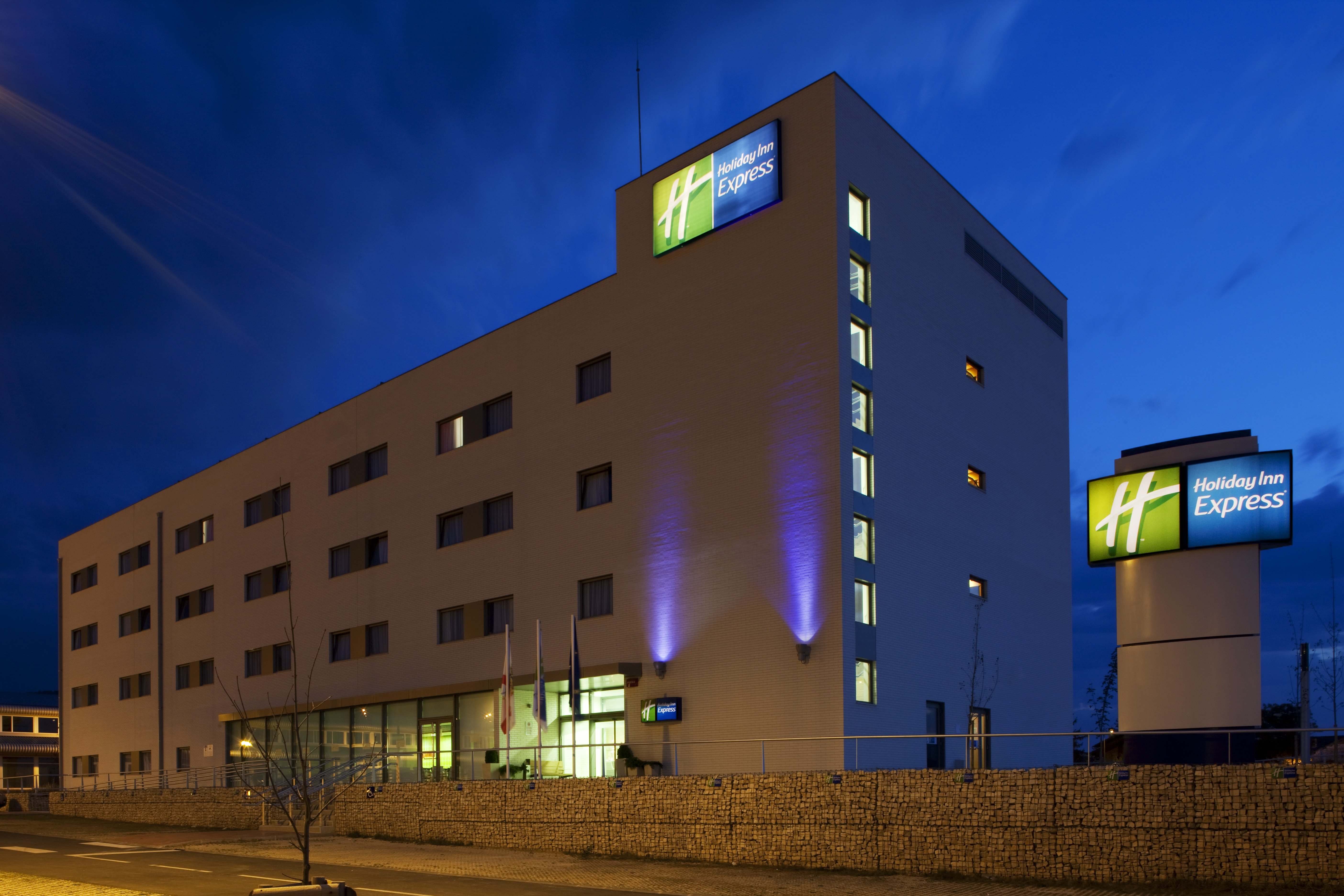 holiday inn express vitoria by ihg