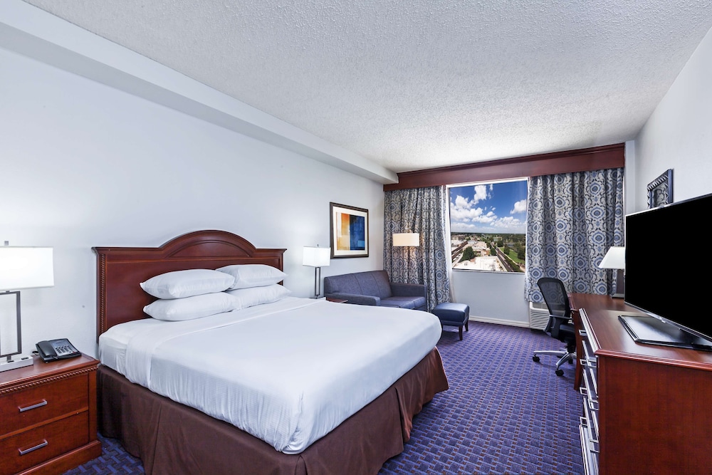hilton waco