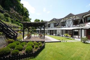 hotel frutillar