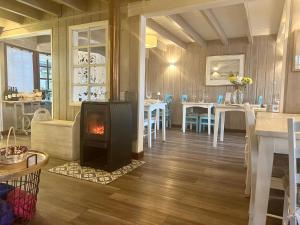 hotel frutillar