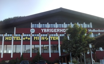 hotel minster