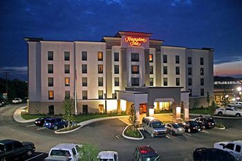 hampton inn waynesburg