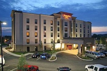 hampton inn waynesburg