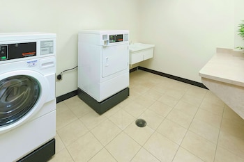 hampton inn waynesburg